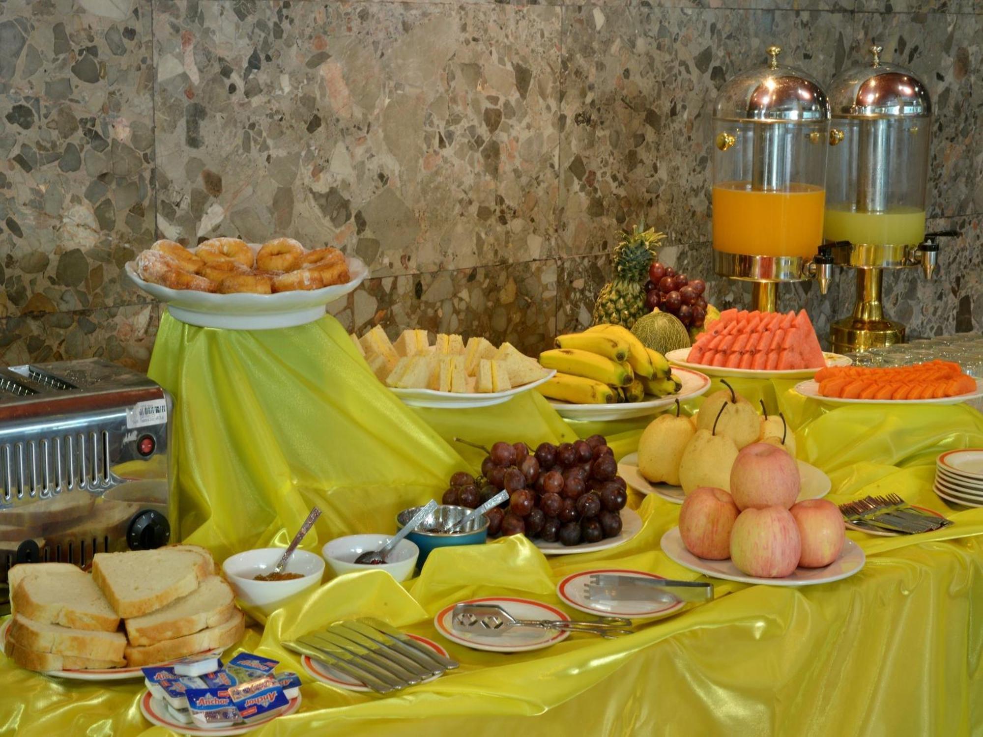 Golden Butterfly Hotel Rangun Kültér fotó