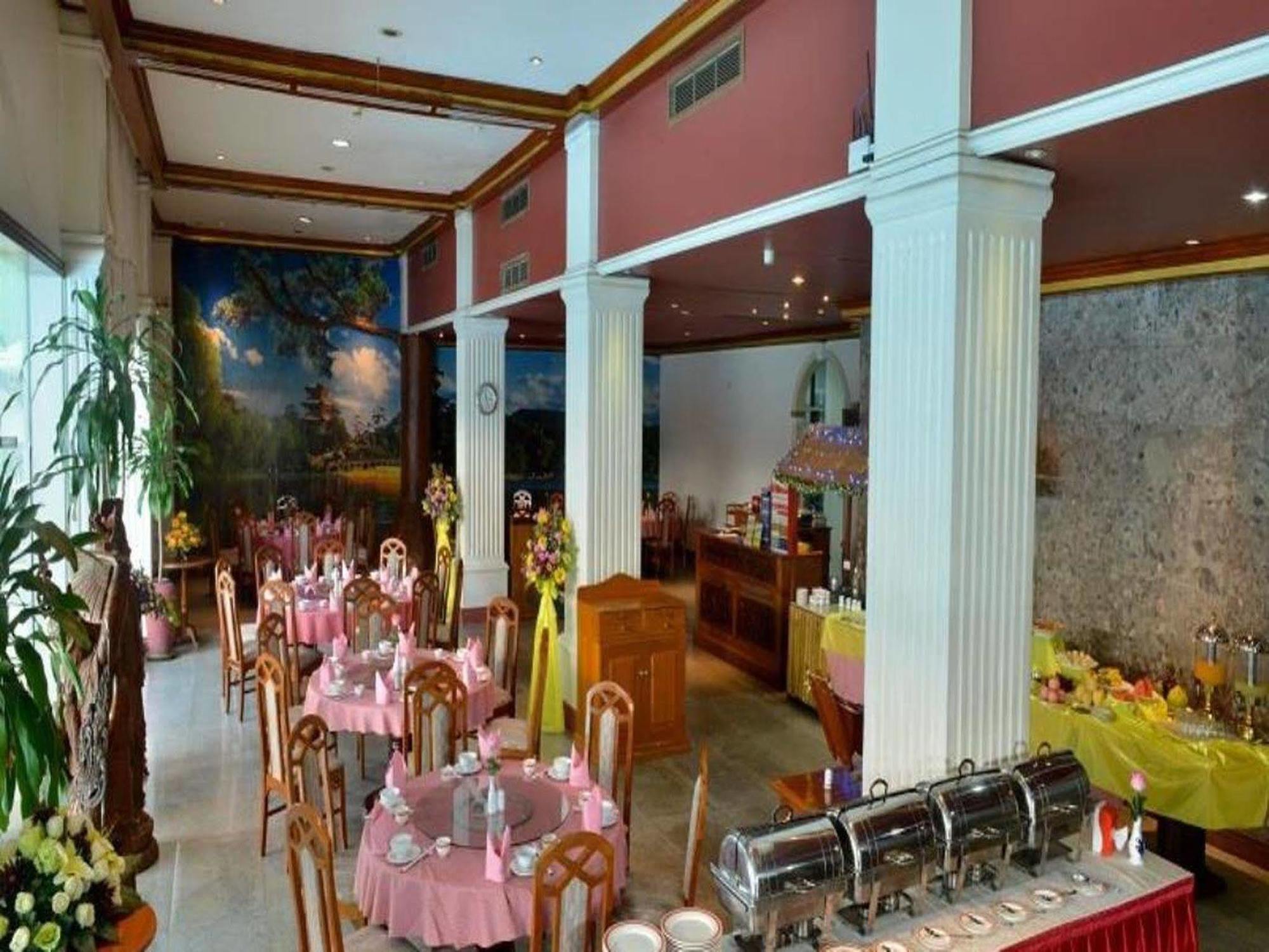 Golden Butterfly Hotel Rangun Kültér fotó