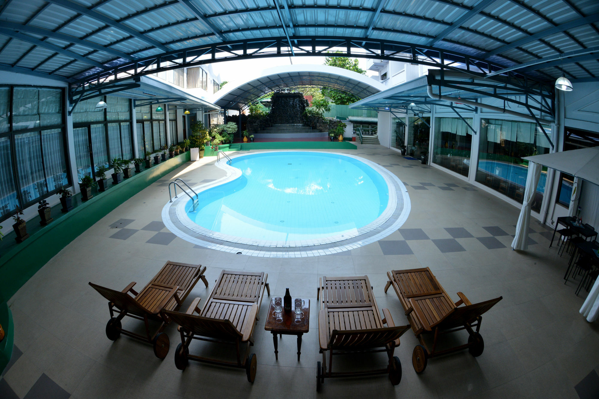 Golden Butterfly Hotel Rangun Kültér fotó